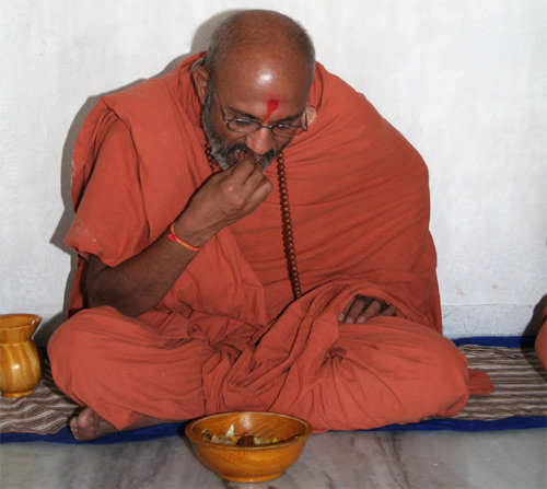 ગુરૂએ નર્મદાકાંઠે મંદિરનો કર્યો સંકલ્પ