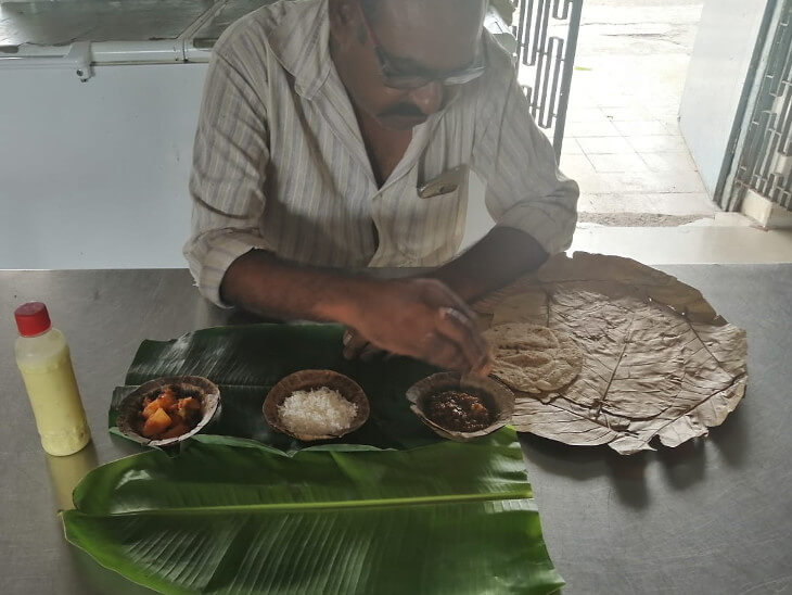 ભાવનગર રેલવે મંડળ દ્વારા સ્ટેશન પર કેન્ટીનમાં કેળના પાનનો ઉપયોગ